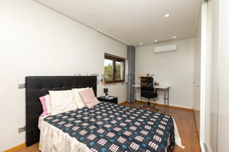 Moradia T5 para Venda em Adaufe Foto 12