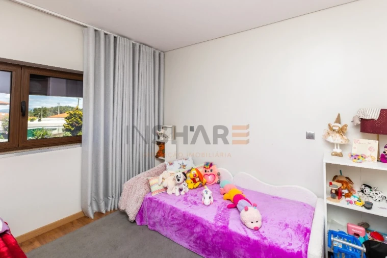 Moradia T5 para Venda em Adaufe Foto 45