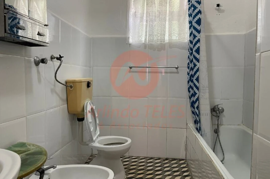 Moradia T3 para Venda em Ribeirinha Foto 24