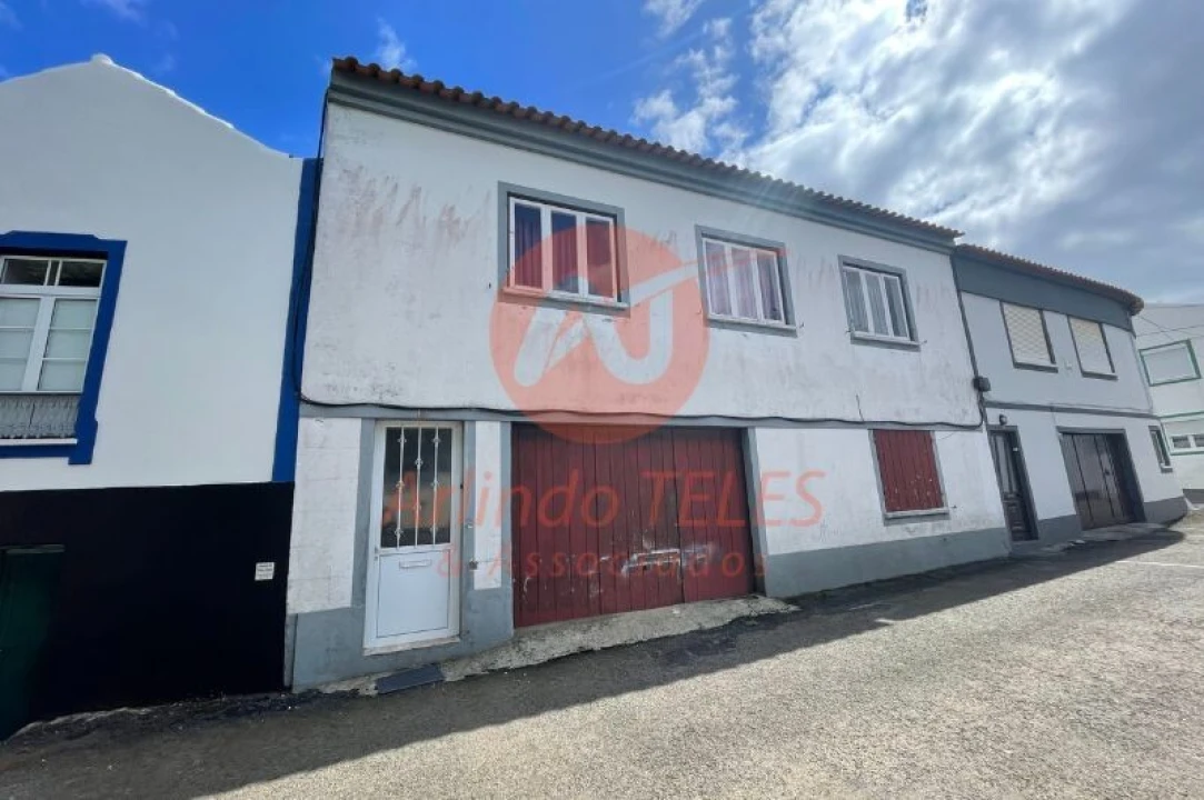 Moradia T3 para Venda em Ribeirinha Foto 35