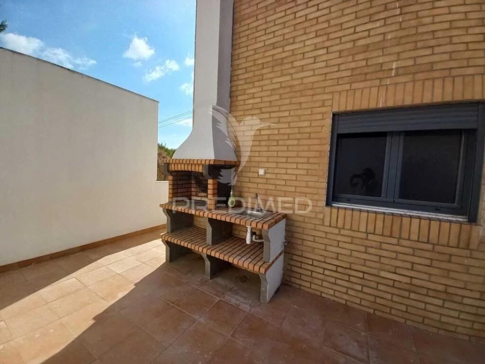 Apartamento T4 para Venda em Castanheira do Ribatejo e Cachoeiras Foto 4