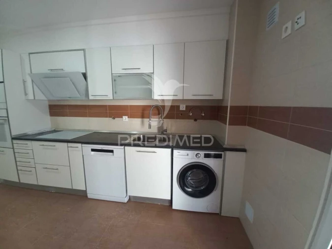 Apartamento T4 para Venda em Castanheira do Ribatejo e Cachoeiras Foto 18