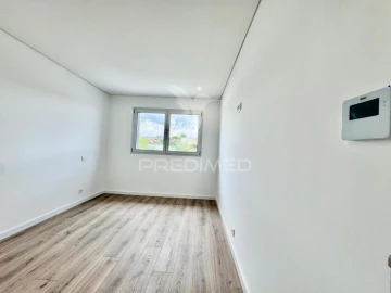 Apartamento T3 para Venda em São Vicente (Braga)