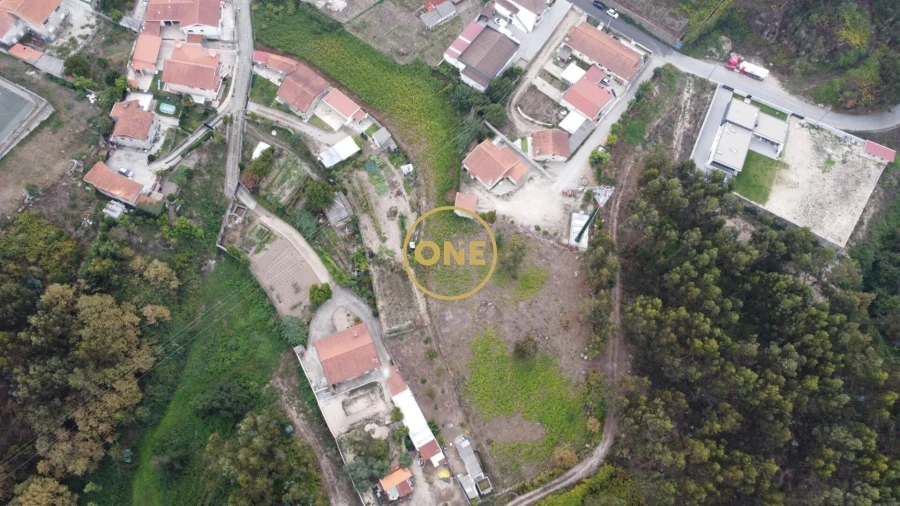 Terreno para Venda em Vilarinho Foto 13