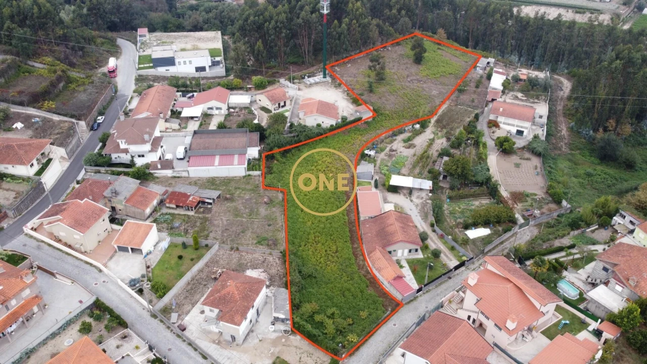 Terreno para Venda em Vilarinho Foto 1