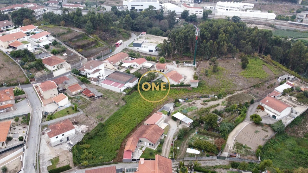 Terreno para Venda em Vilarinho Foto 6