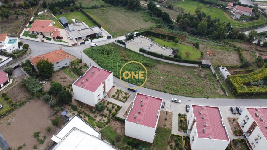 Terreno para Venda em Vilarinho Foto 5