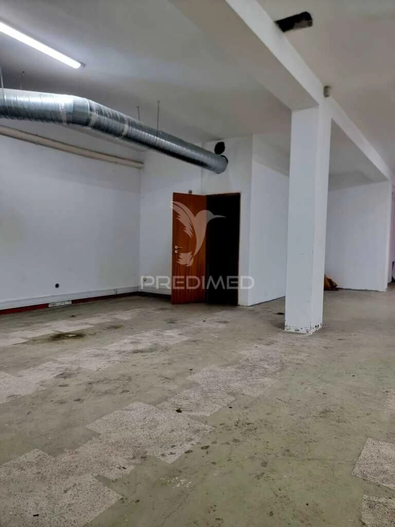 Armazém para Venda em Creixomil Foto 6