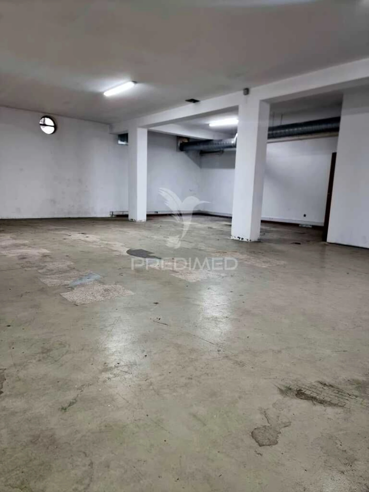 Armazém para Venda em Creixomil Foto 5