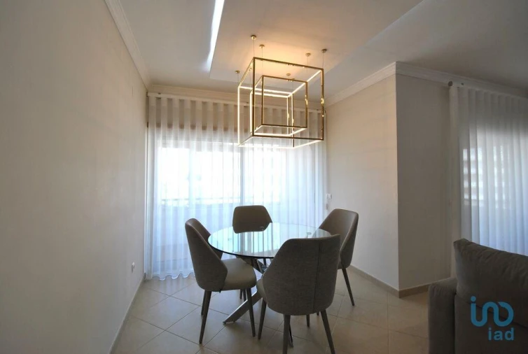 Apartamento T4 para Venda em Olhão Foto 6