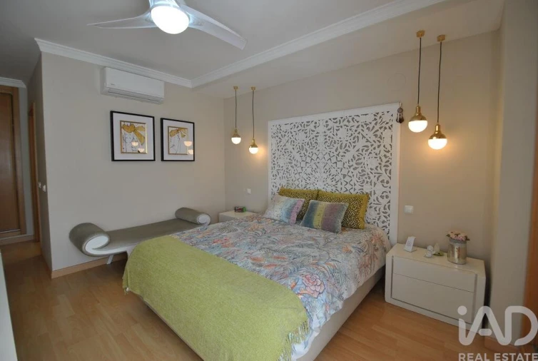 Apartamento T4 para Venda em Olhão Foto 15