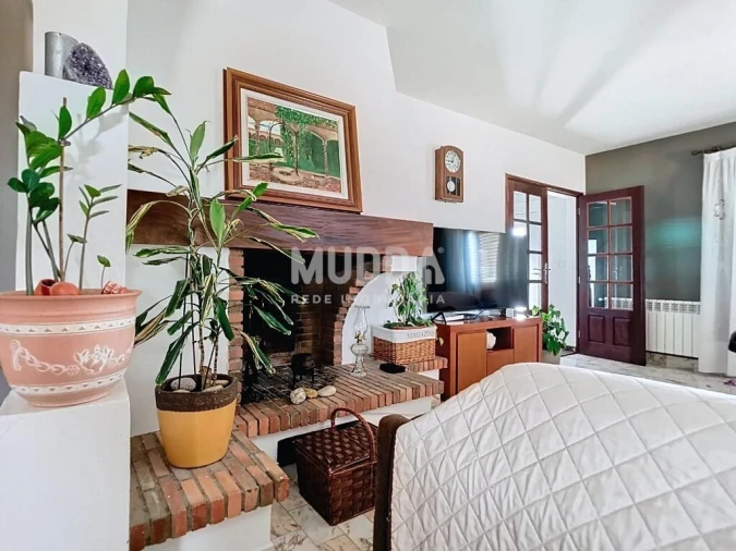 Moradia T4 para Venda em Calvão e Soutelinho da Raia Foto 2