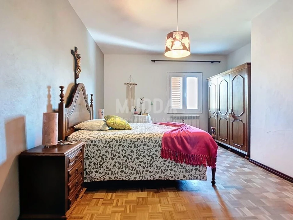 Moradia T4 para Venda em Calvão e Soutelinho da Raia Foto 13