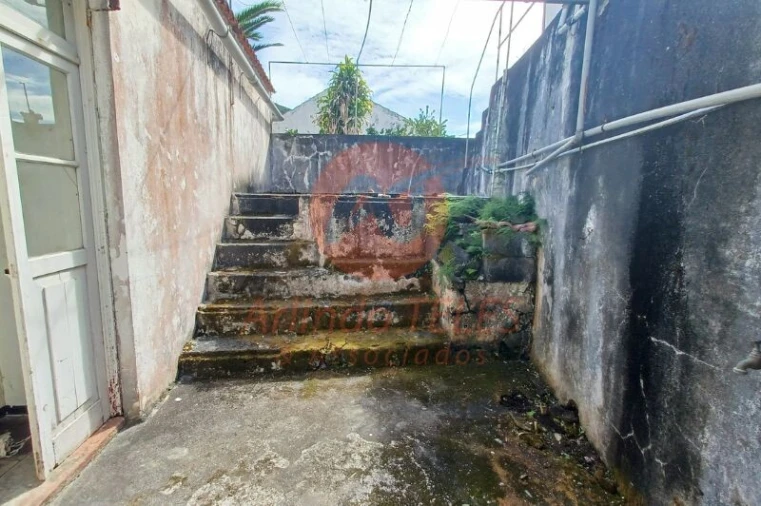 Moradia T4 para Venda em Velas (São Jorge) Foto 24