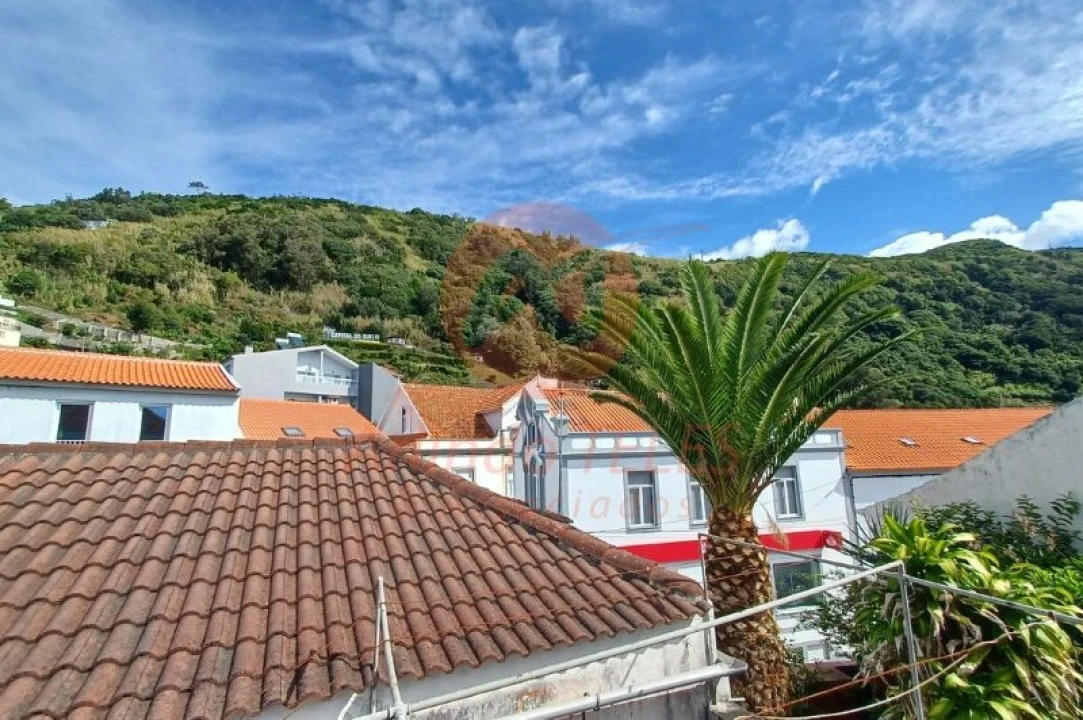 Moradia T4 para Venda em Velas (São Jorge) Foto 26