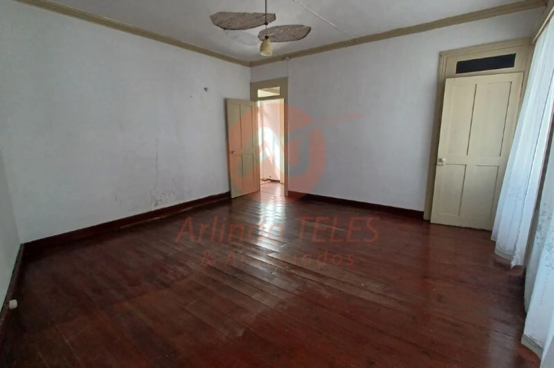 Moradia T4 para Venda em Velas (São Jorge) Foto 10