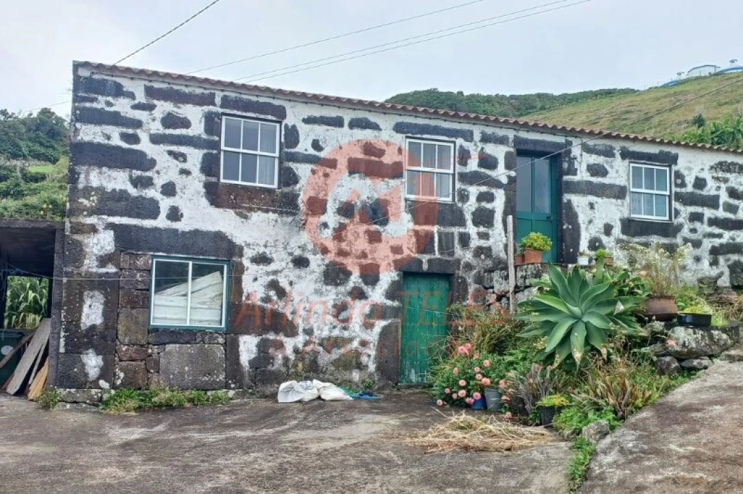 Moradia T2 para Venda em Ribeira Seca Foto 2