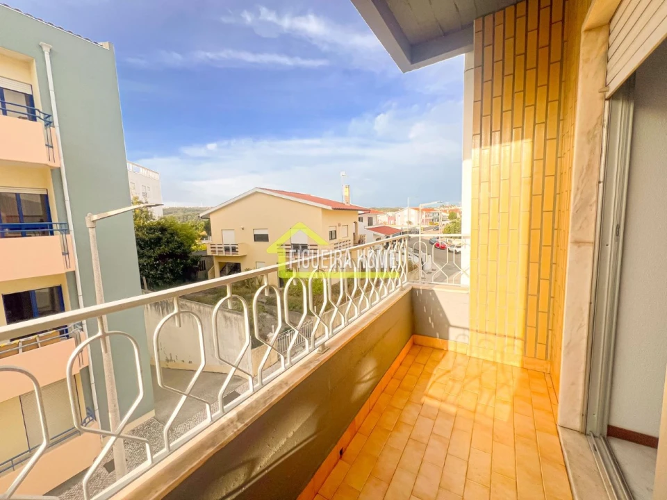 Apartamento T2 para Venda em Buarcos Foto 12