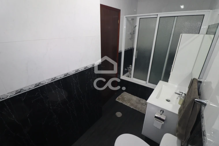 Moradia T3 para Venda em Ribeira Grande (Matriz) Foto 14