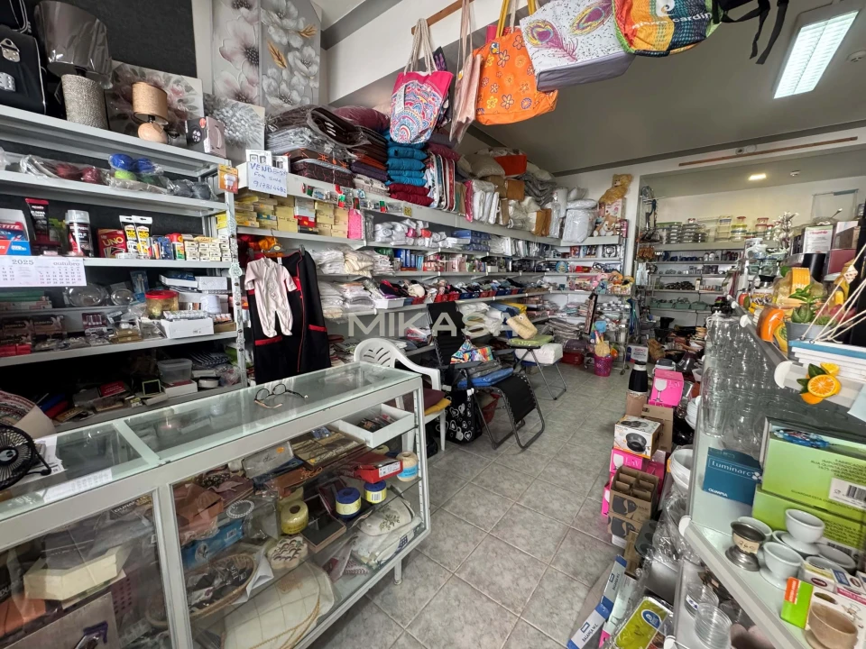 Negócio para Venda em Luz Foto 4