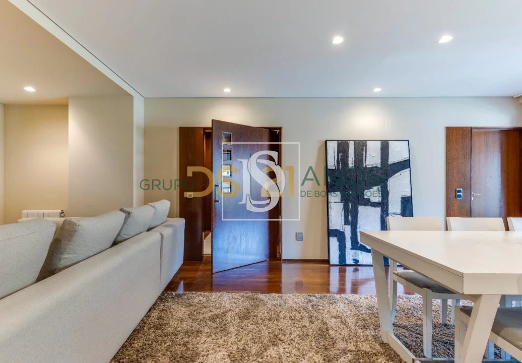 Apartamento T3 para Venda em Antas e Abade de Vermoim Foto 6