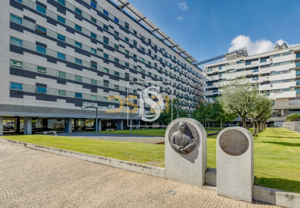 Apartamento T3 para Venda em Antas e Abade de Vermoim Foto 2