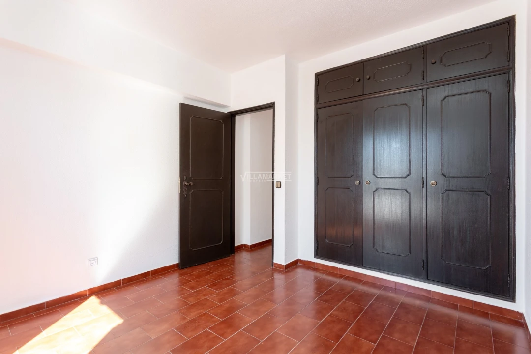 Apartamento T2 para Venda em Quarteira Foto 18