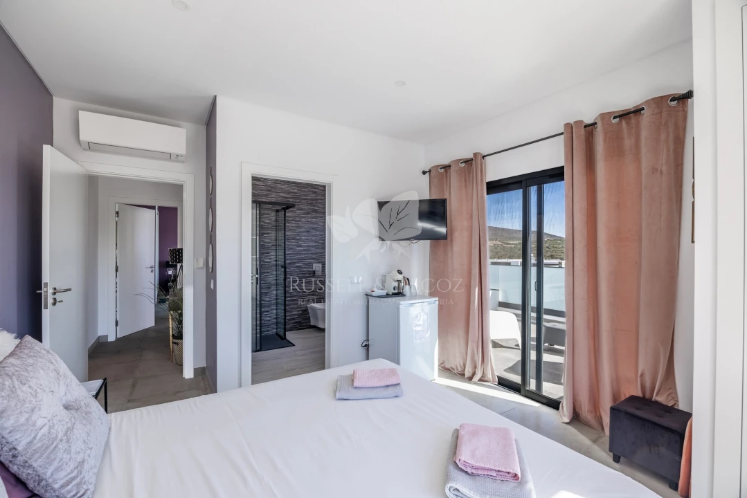 Moradia T4 para Venda em Olhão Foto 21