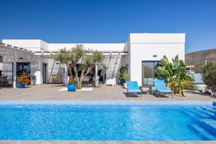 Moradia T4 para Venda em Olhão Foto 38