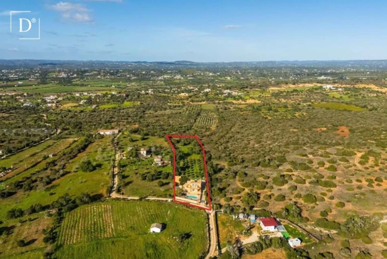 Moradia T4 para Venda em Silves Foto 4