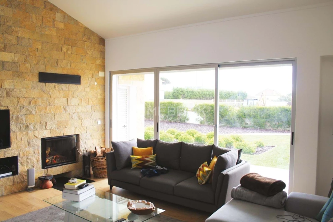 Moradia T4 para Arrendamento em Agualva e Mira-Sintra Foto 35