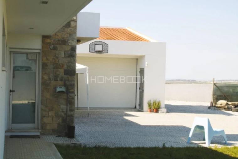 Moradia T4 para Arrendamento em Agualva e Mira-Sintra Foto 13