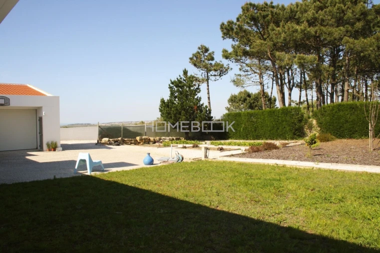 Moradia T4 para Arrendamento em Agualva e Mira-Sintra Foto 10