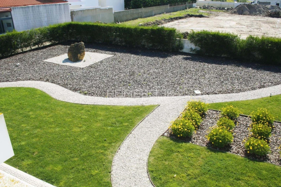 Moradia T4 para Arrendamento em Agualva e Mira-Sintra Foto 24