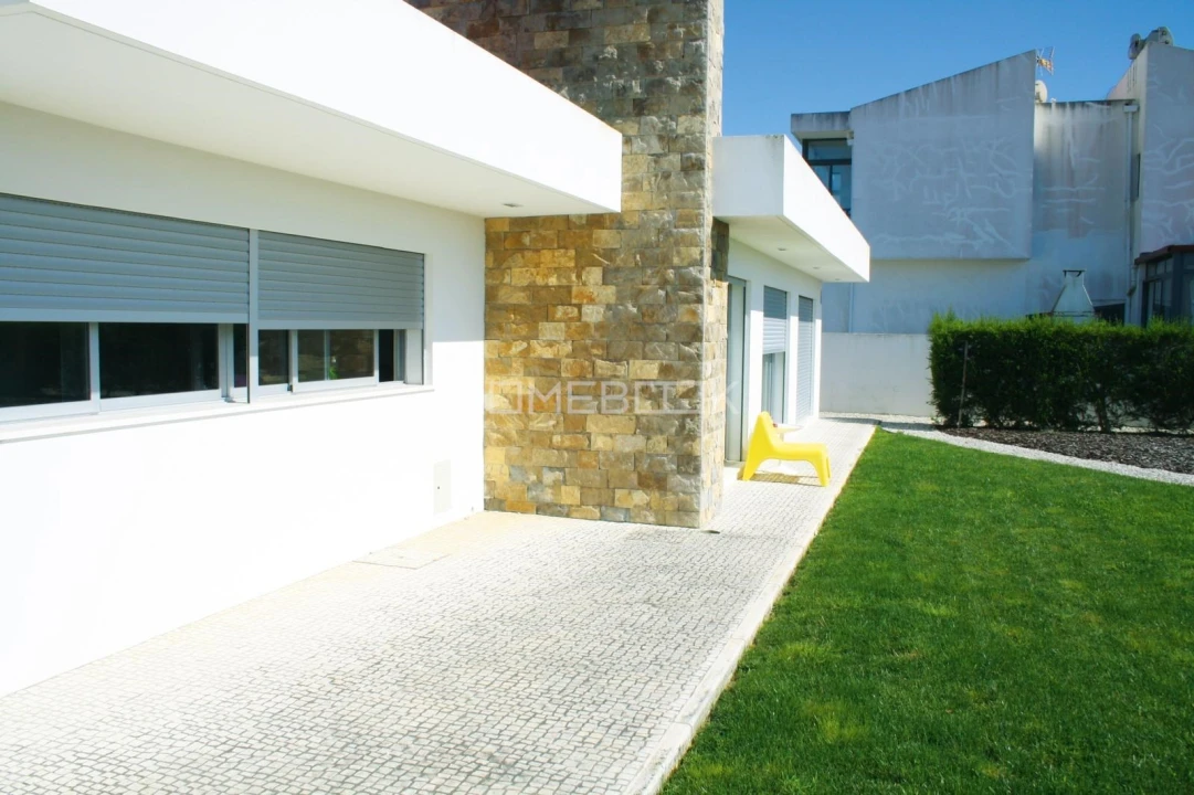 Moradia T4 para Arrendamento em Agualva e Mira-Sintra Foto 21