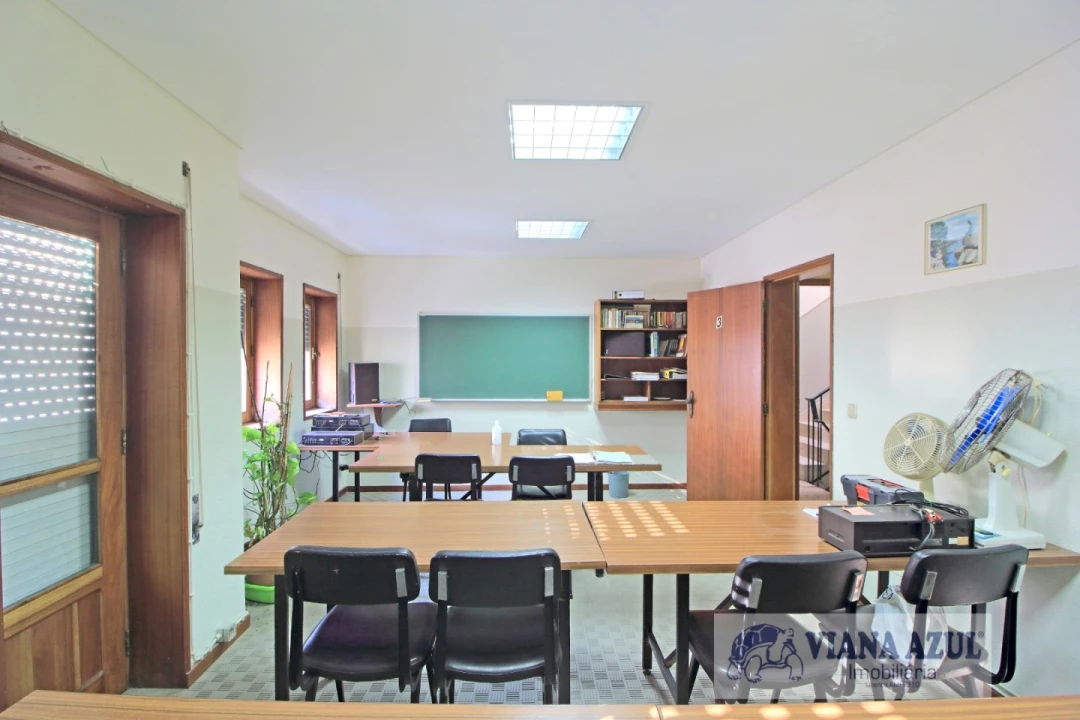 Apartamento T3 para Cedência de Quotas em Santa Maria Maior e Monserrate e Meadela Foto 4