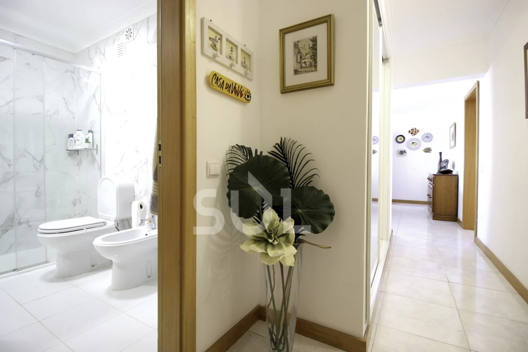 Apartamento T1 para Venda em Portimão Foto 4