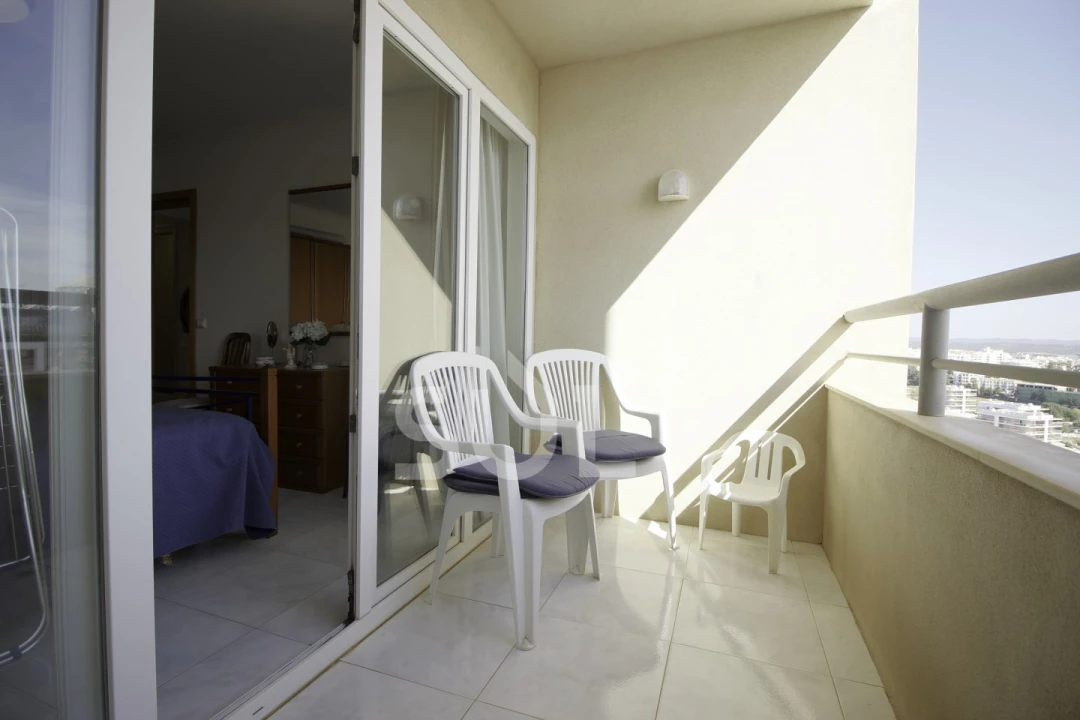 Apartamento T1 para Venda em Portimão Foto 2