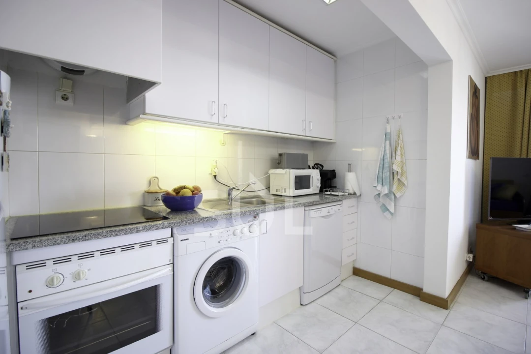 Apartamento T1 para Venda em Portimão Foto 9