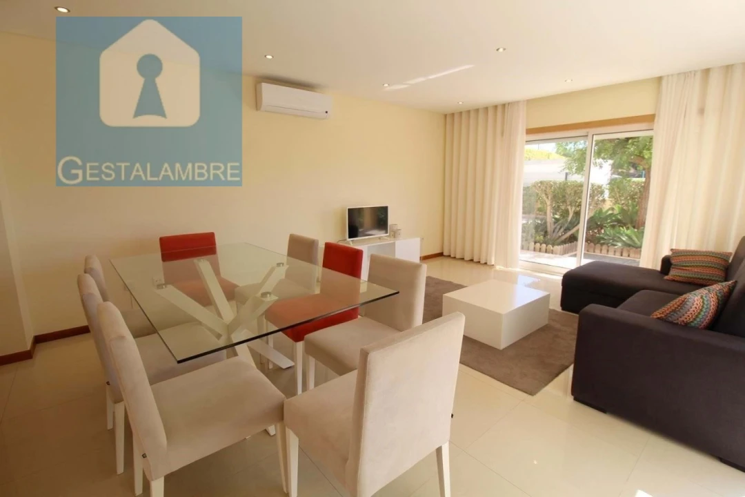 Moradia T3 para Venda em Albufeira e Olhos de Água Foto 10