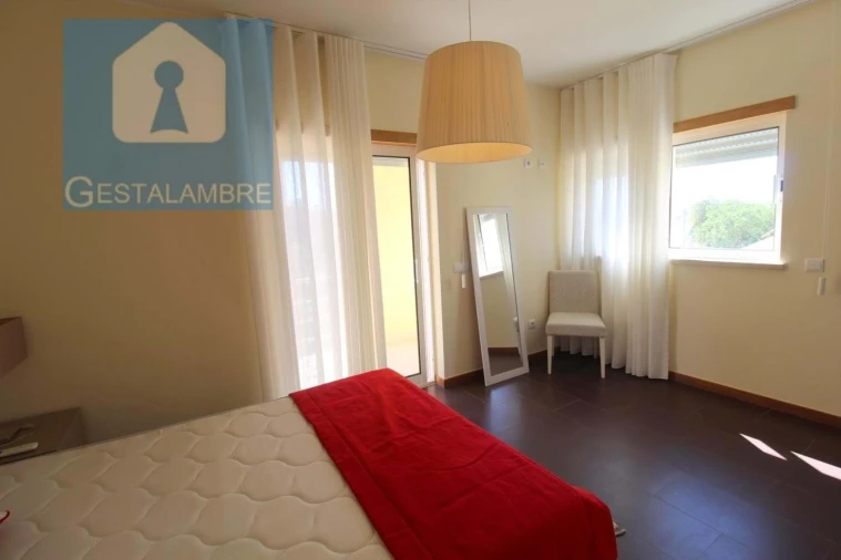 Moradia T3 para Venda em Albufeira e Olhos de Água Foto 21