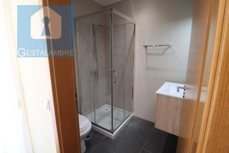 Moradia T3 para Venda em Albufeira e Olhos de Água Foto 24