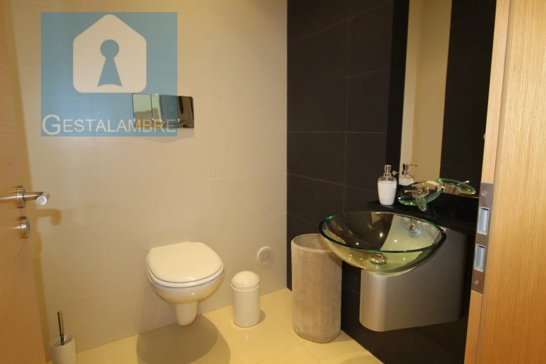 Moradia T2 para Venda em Albufeira e Olhos de Água Foto 10