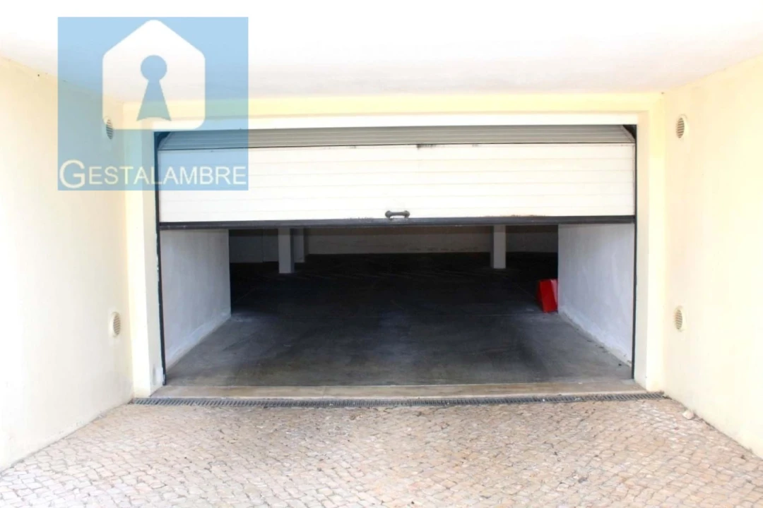 Moradia T2 para Venda em Albufeira e Olhos de Água Foto 31