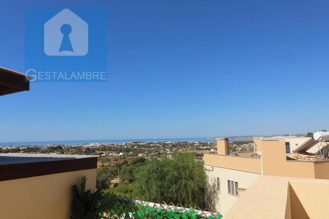 Moradia T2 para Venda em Albufeira e Olhos de Água Foto 32