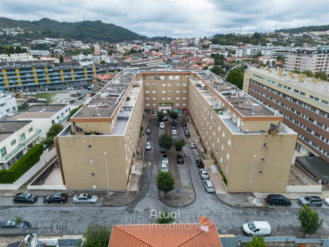 Apartamento T2 para Venda em Caldas de Vizela (São Miguel e São João) Foto 3