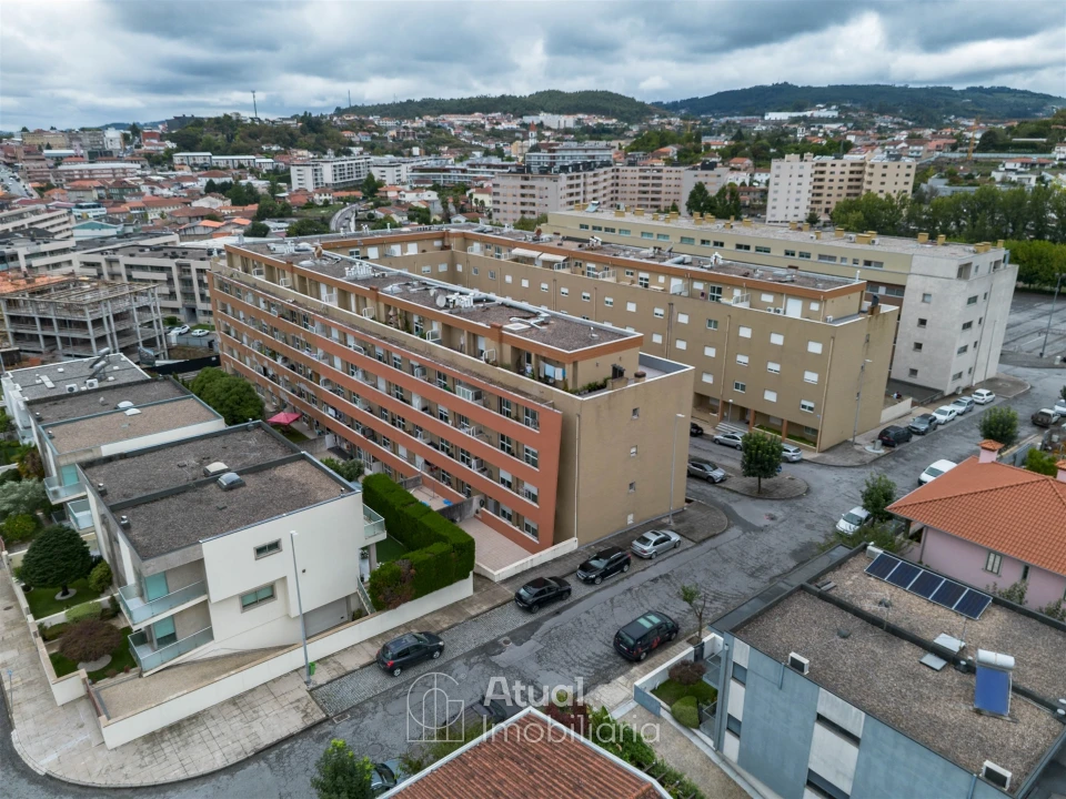 Apartamento T2 para Venda em Caldas de Vizela (São Miguel e São João) Foto 2