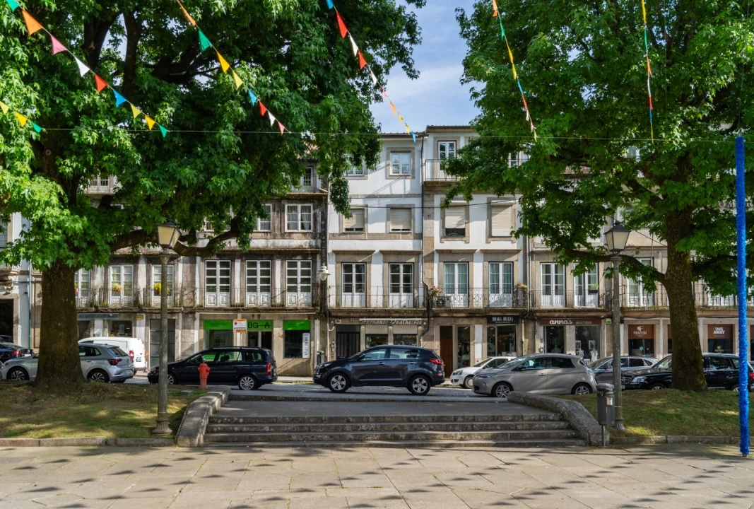 Apartamento T2 para Arrendamento férias em Braga (Maximinos, Sé e Cividade) Foto 13