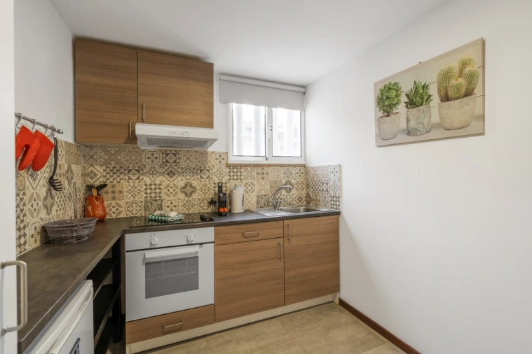 Apartamento T2 para Arrendamento férias em Braga (Maximinos, Sé e Cividade) Foto 9