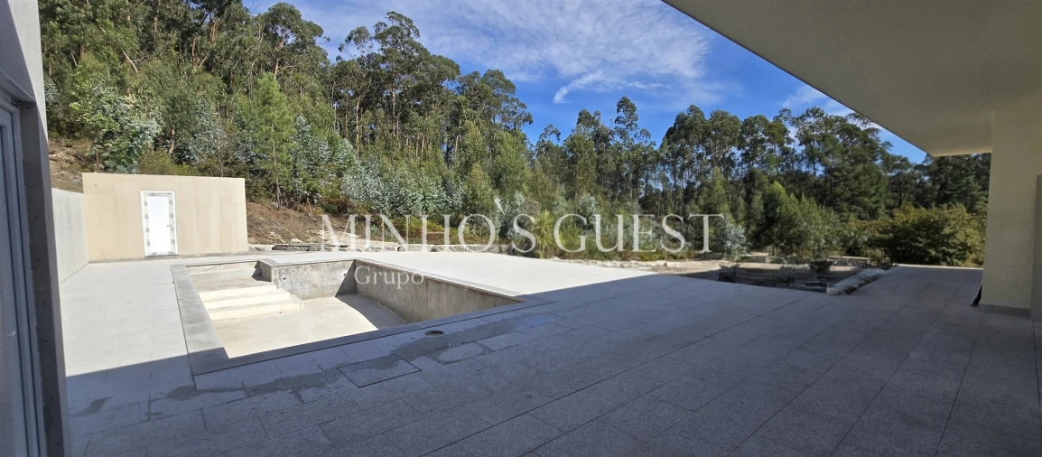 Moradia T3 para Venda em Espinho Foto 1